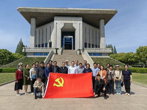 参观周恩来纪念馆 参观周恩来纪念馆