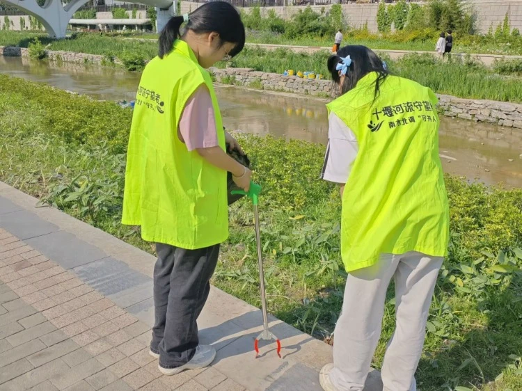 1516008AahF3it.jpg_750x10000x1