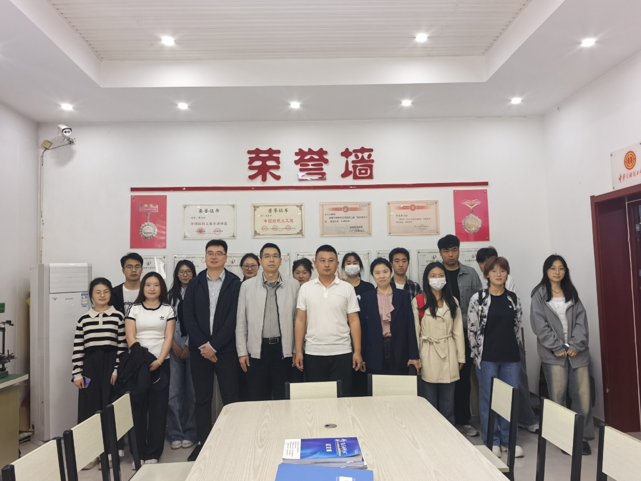 835c481b5d74364b65ea4521132b483a 835c481b5d74364b65ea4521132b483a