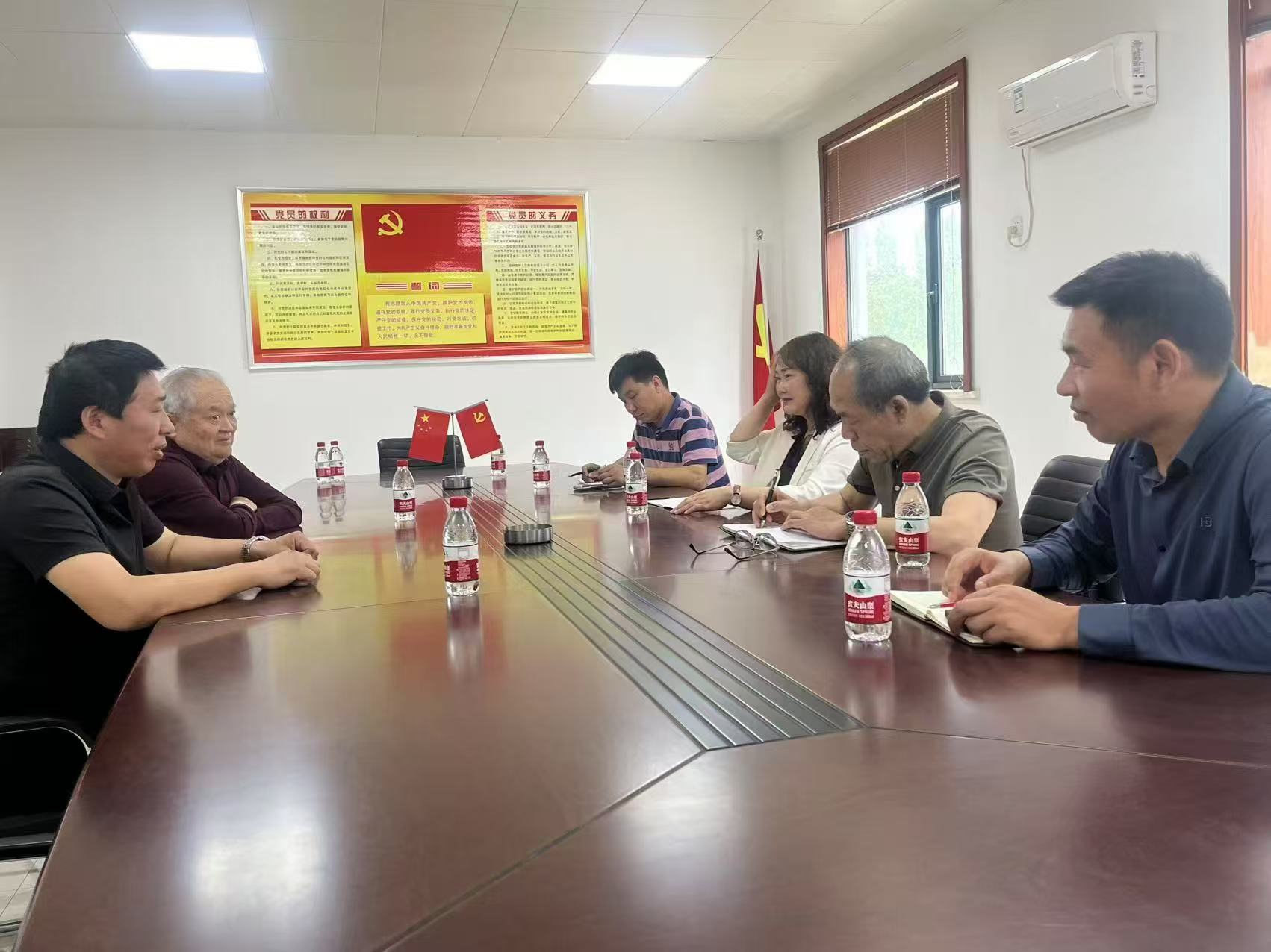 与河南顺图电气有限公司就联建共建、校企协同实践育人等方面进行交流