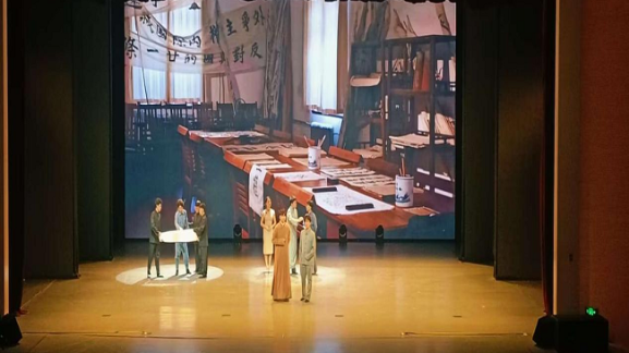 长沙师范学院初等教育学院在“田汉杯”舞台剧大赛决赛中荣获佳绩