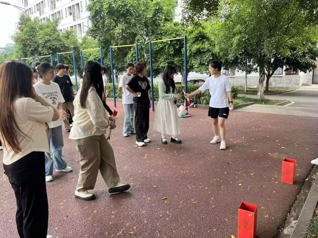 “协作领航启新程，活力赋能促发展”素质拓展活动（2）