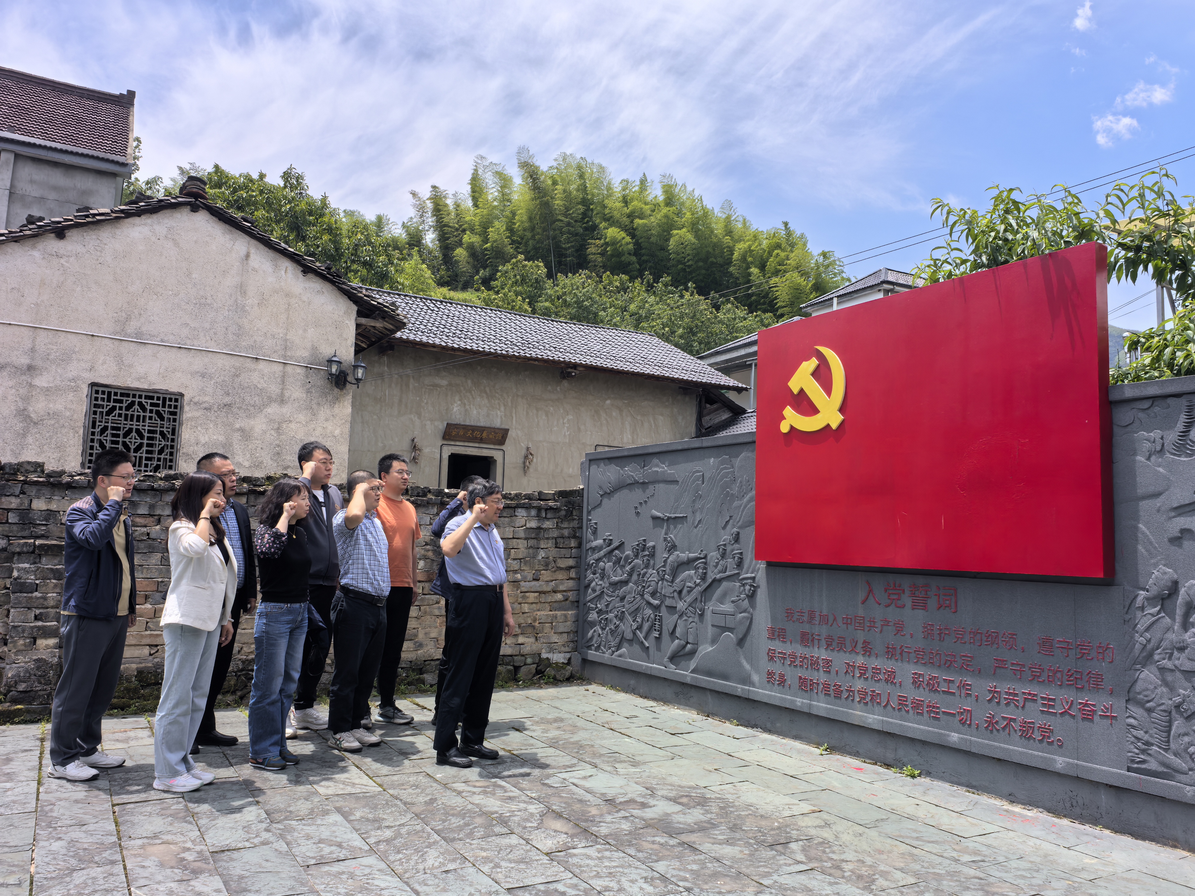 mmexport1747136544195