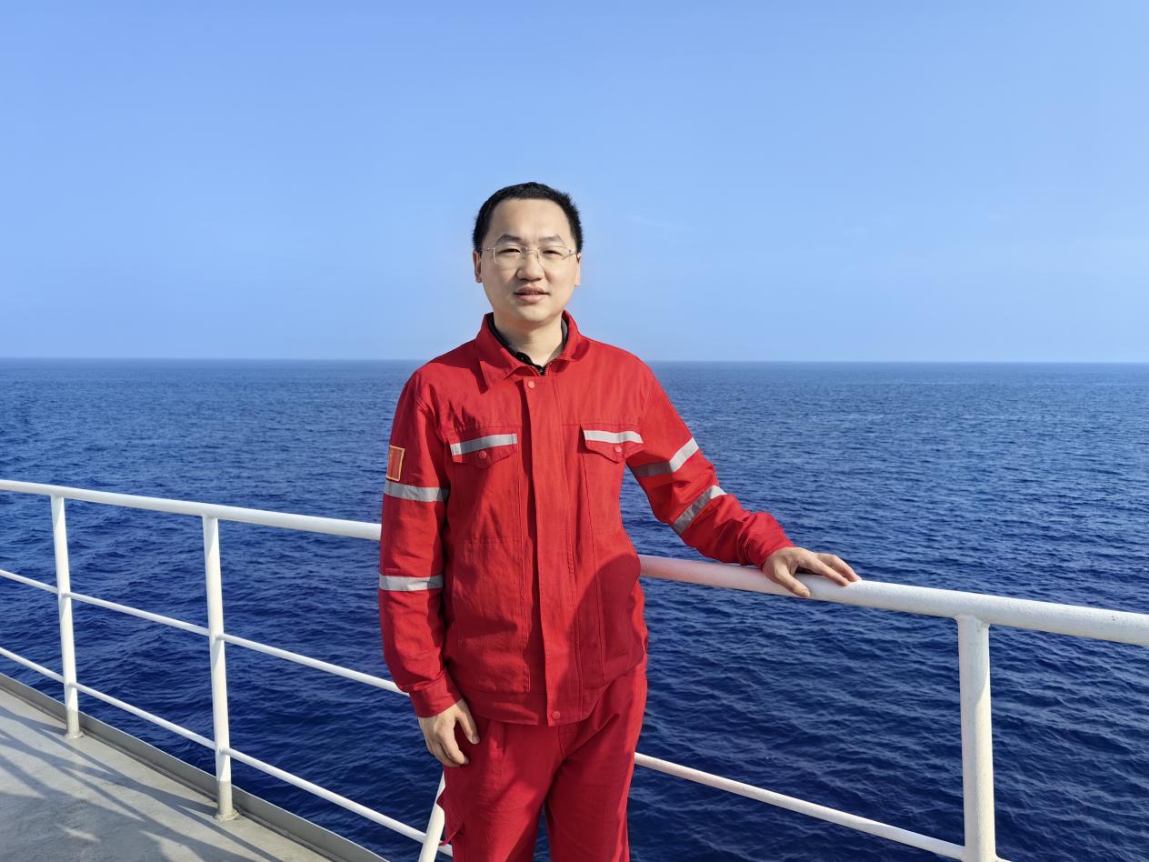 我校倪宝玉、刘凇佐2位教授获评“龙江好人” p2 我校倪宝玉、刘凇佐2位教授获评“龙江好人” p2