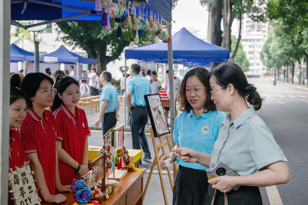 0f49ad6d067d43fe94f28d5b310488e4