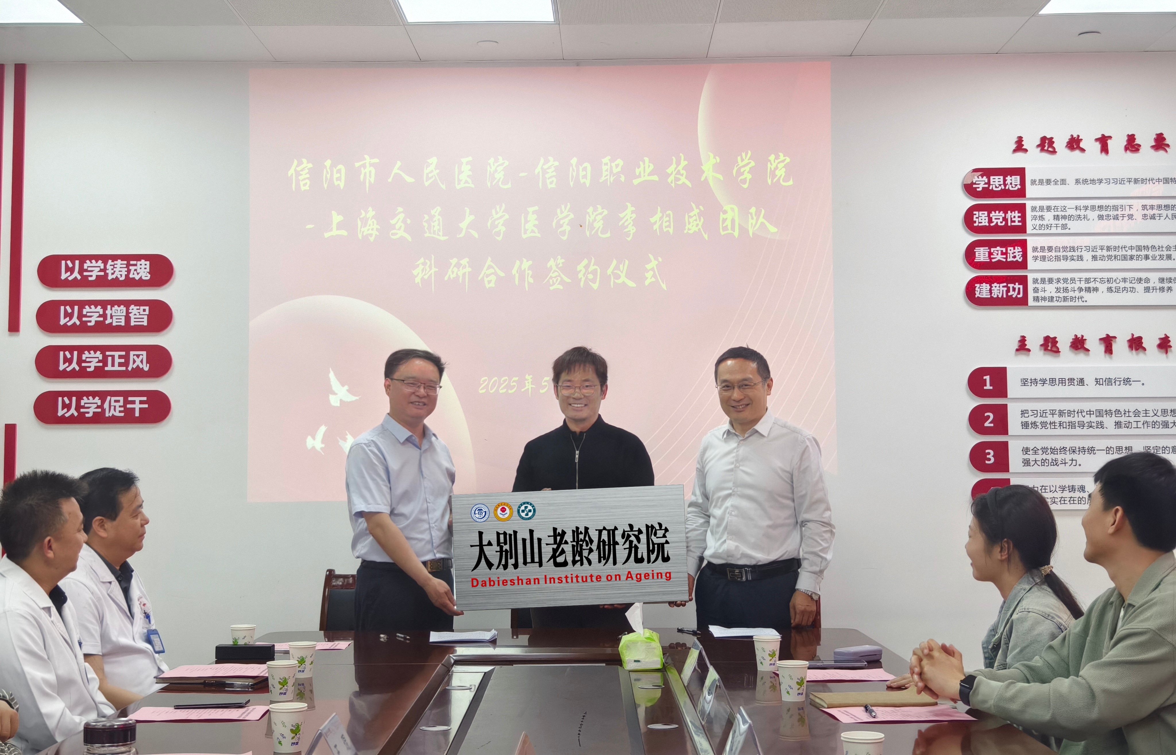 f00b843ee8ef5572036eb98c2e13f32