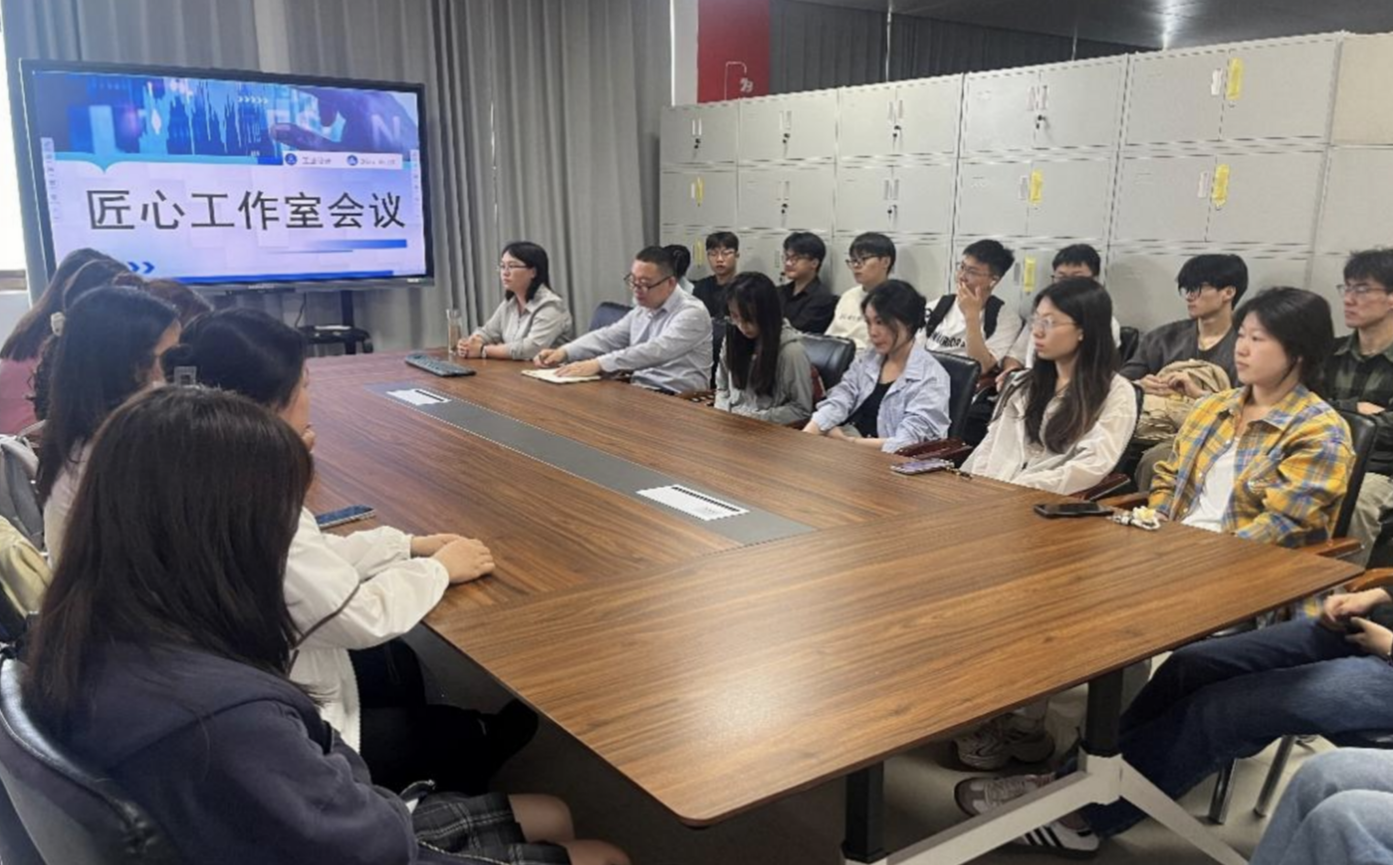 屏幕快照 2025-05-22 下午9.03.48