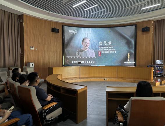 fileUpload (4) fileUpload (4)