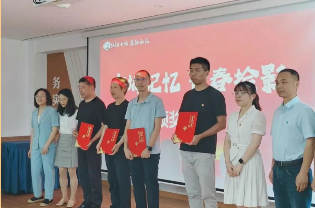 2399200998af90442806550b6f24a3e