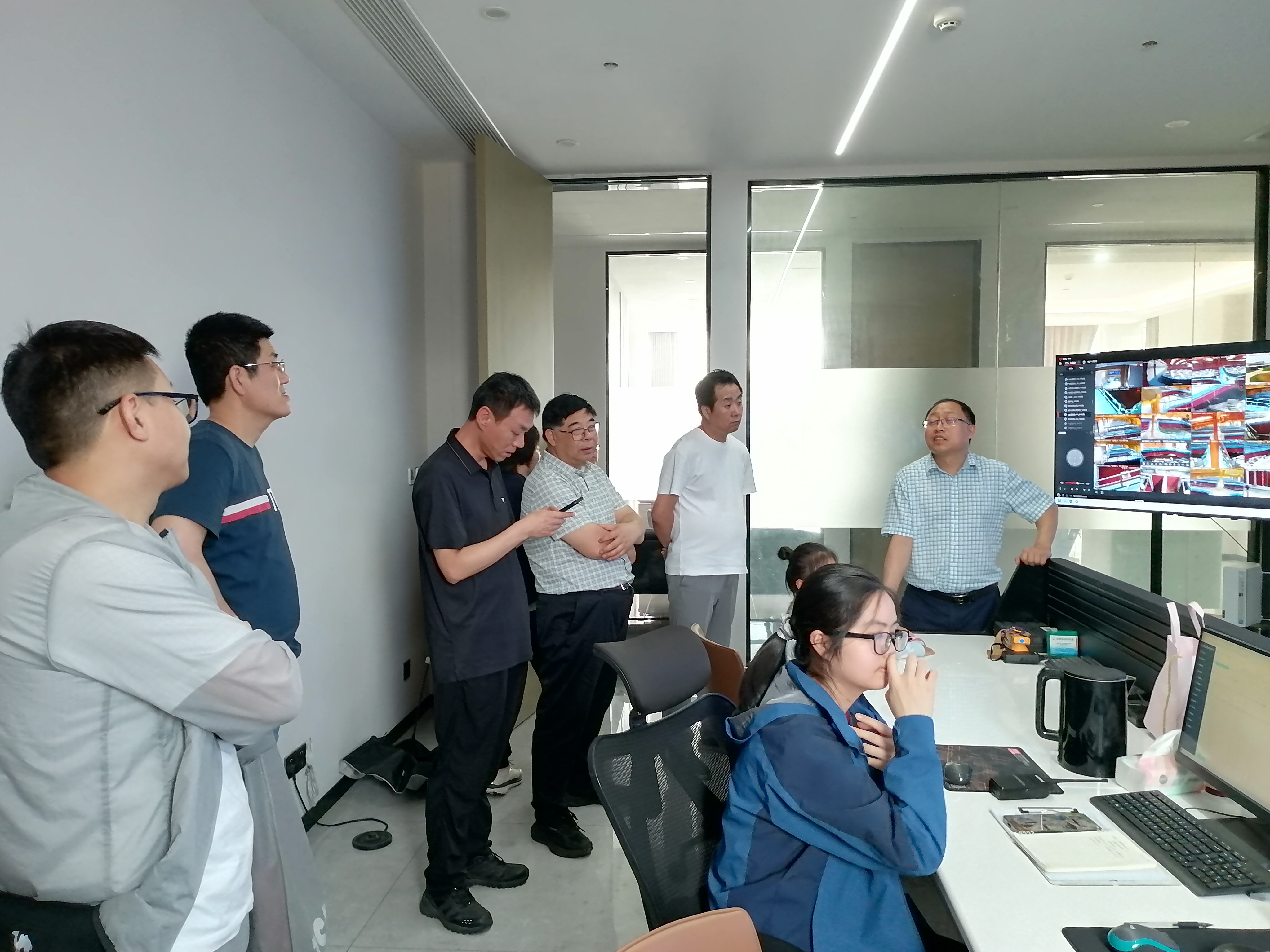 支部赴渔业一线调研