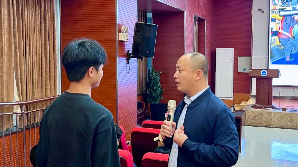 图2：讲座互动