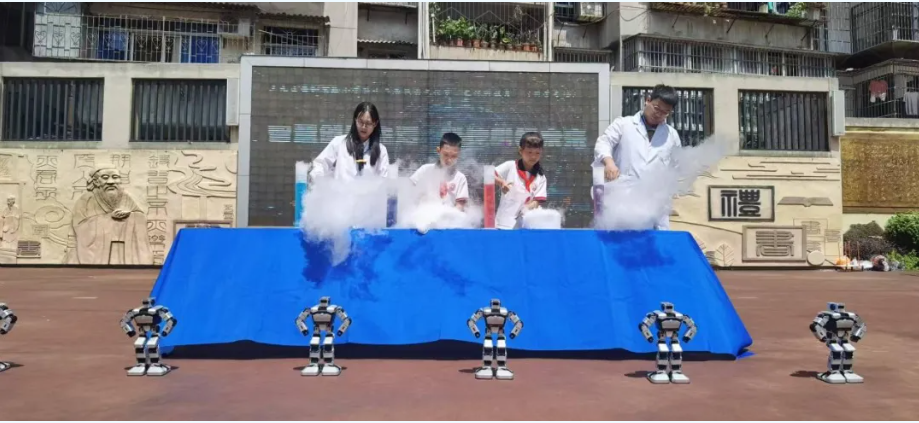 机械工程系教工党支部携手崇和实验小学共绘科技教育新图景