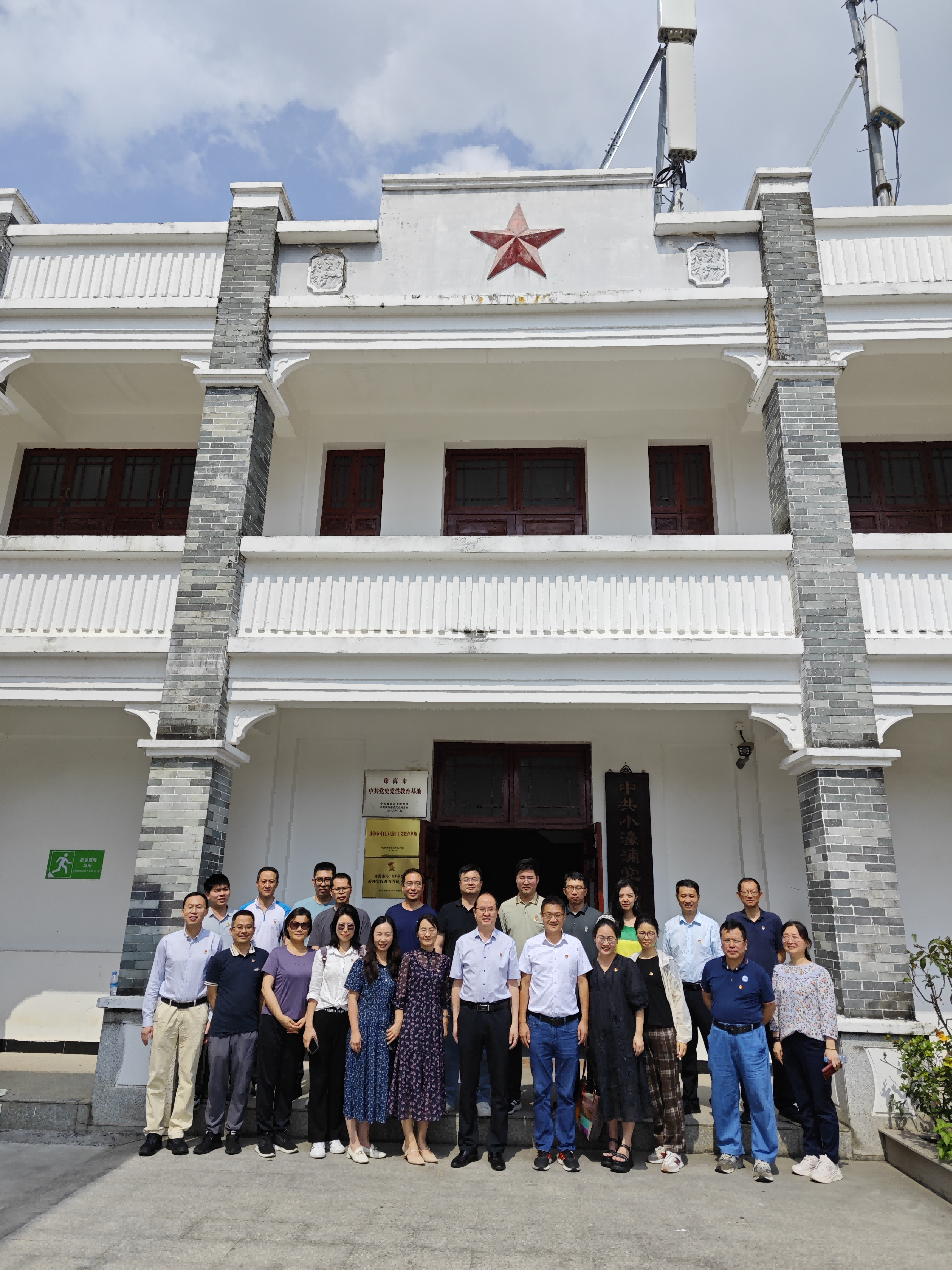 图片1(1) 图片1(1)