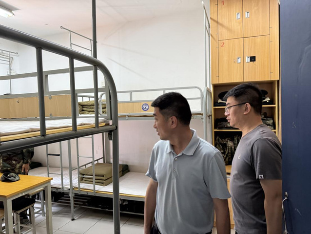 管键老师带队检查现场 管键老师带队检查现场