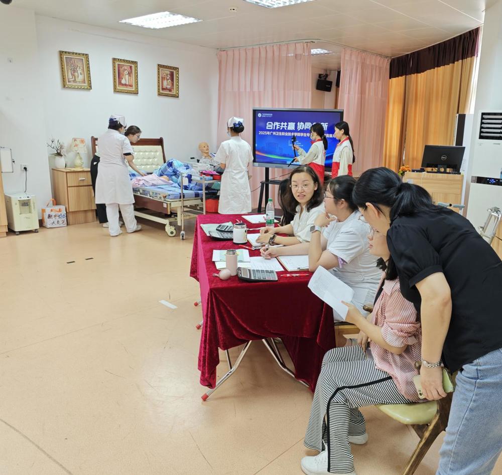 851afd3a5c624a14af4f511cc9a744f2