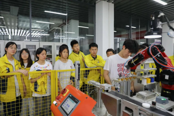 0A8170027FCB3CF14080187FF2E_69A4B340_C7B4A