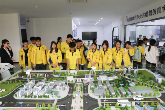 A4555FF93B98526A42A0FCEEC9A_5D9EDA28_C7B4A