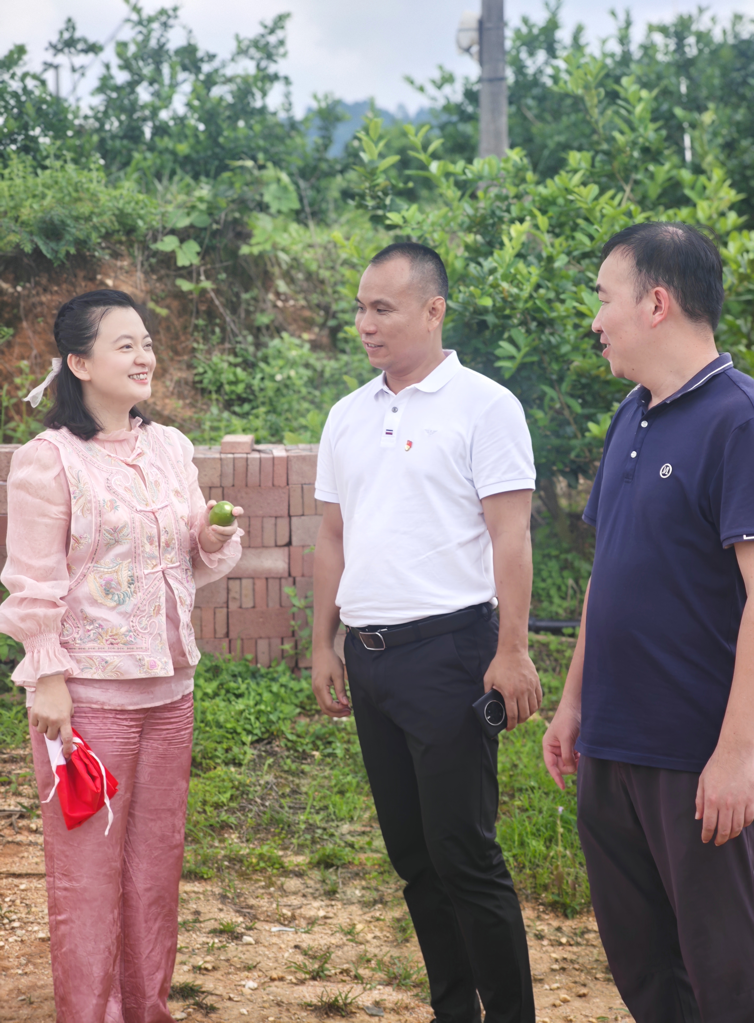 广东珠江农业科技有限公司总经理林桂文详细介绍了富硒技术种植项目，计划利用特色生物有机富硒技术，在北市镇建立富硒农产品种植示范基地，提升农产品附加值。广金团队结合金融、科技、教育等专业优势，针对北市镇实际需求，在项目可行性、市场对接、融资渠道、品牌打造等方面提出了建设性意见，为后续精准帮扶奠定了坚实基础。