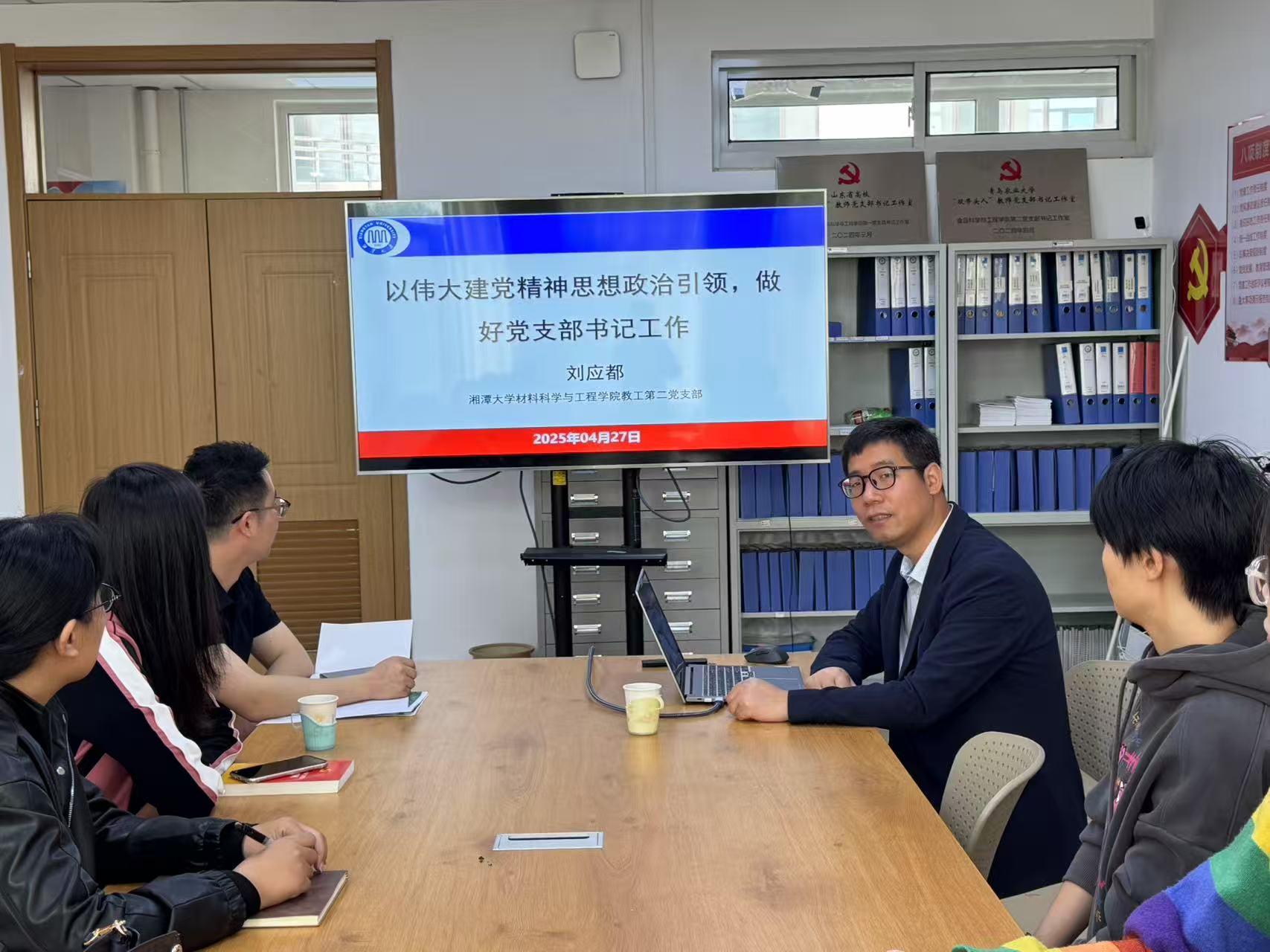 31c93826cb69d5cea436122e74a54ef6