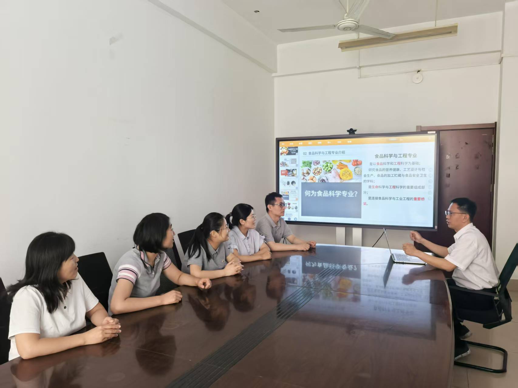 d9075b0f84cde6bfc3bd06fbbb0717c d9075b0f84cde6bfc3bd06fbbb0717c