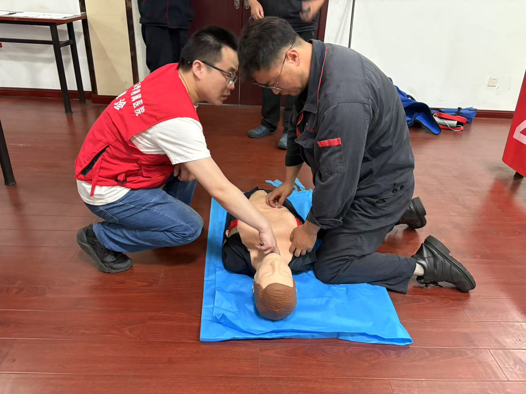 1d210d768b5c8ac9e2669867bf8e4b2 1d210d768b5c8ac9e2669867bf8e4b2