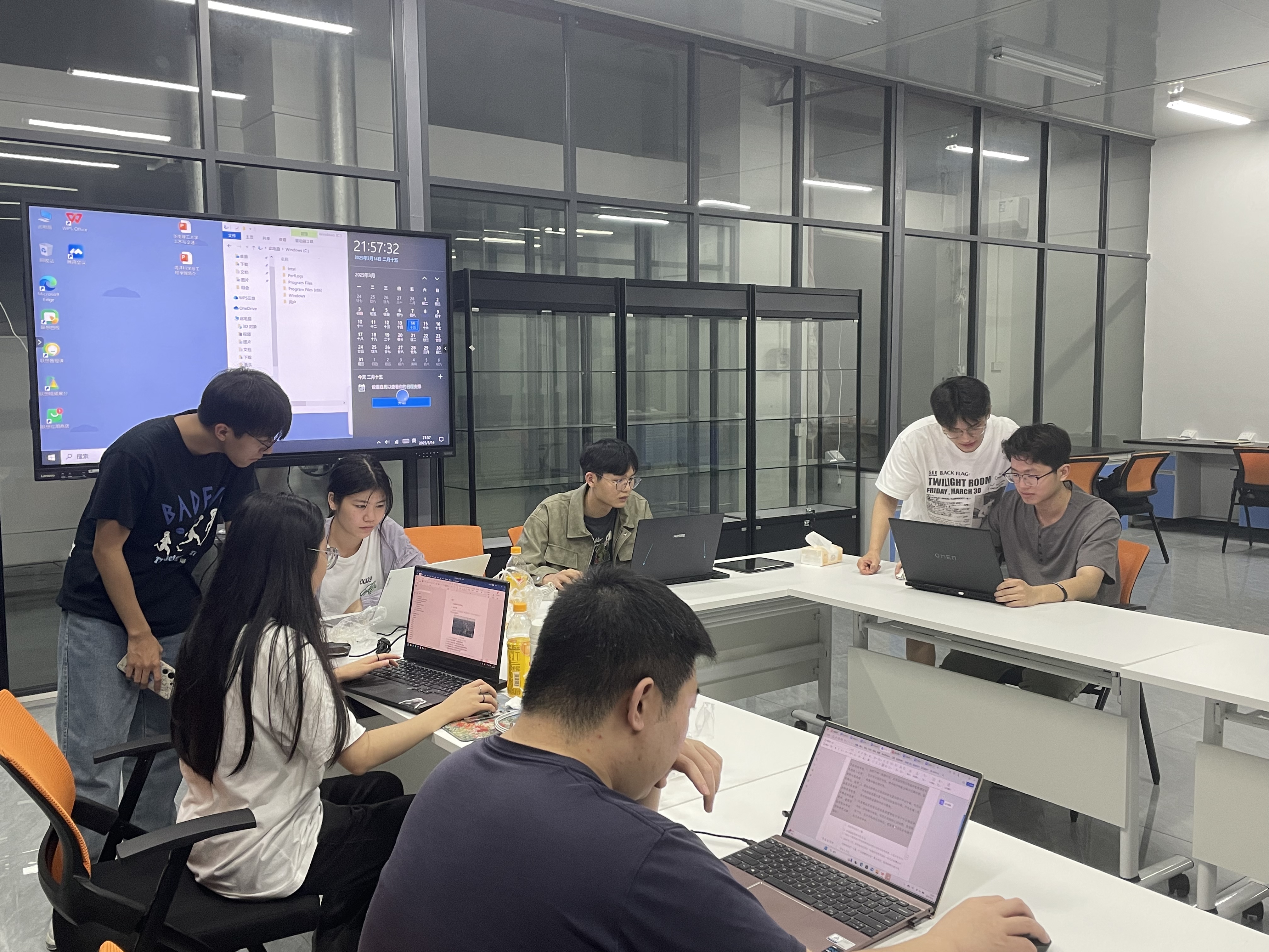 98efb845b9d1f45a1beacfc095c3680