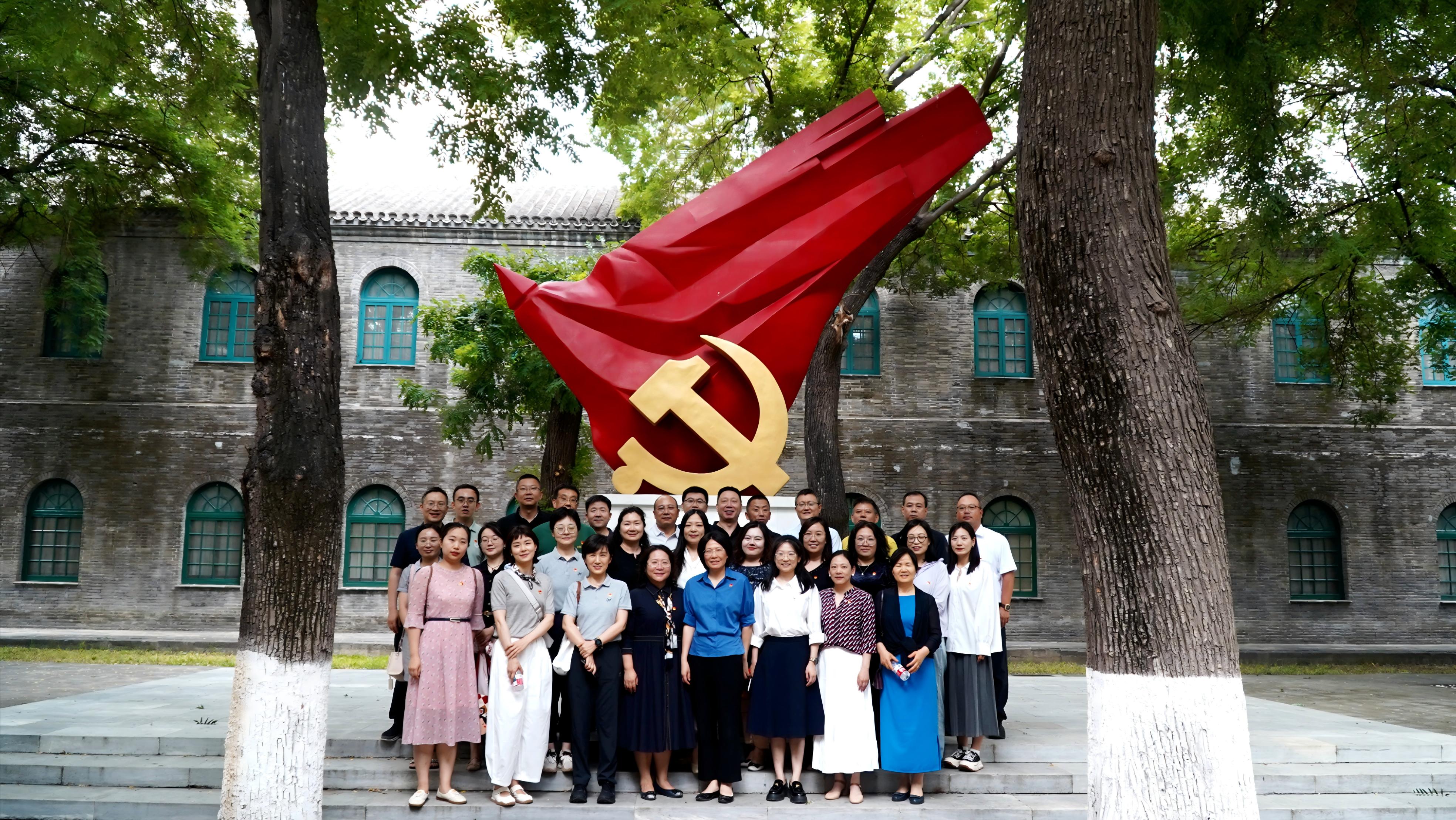 1749523709400017953.jpg 1749523709400017953.jpg