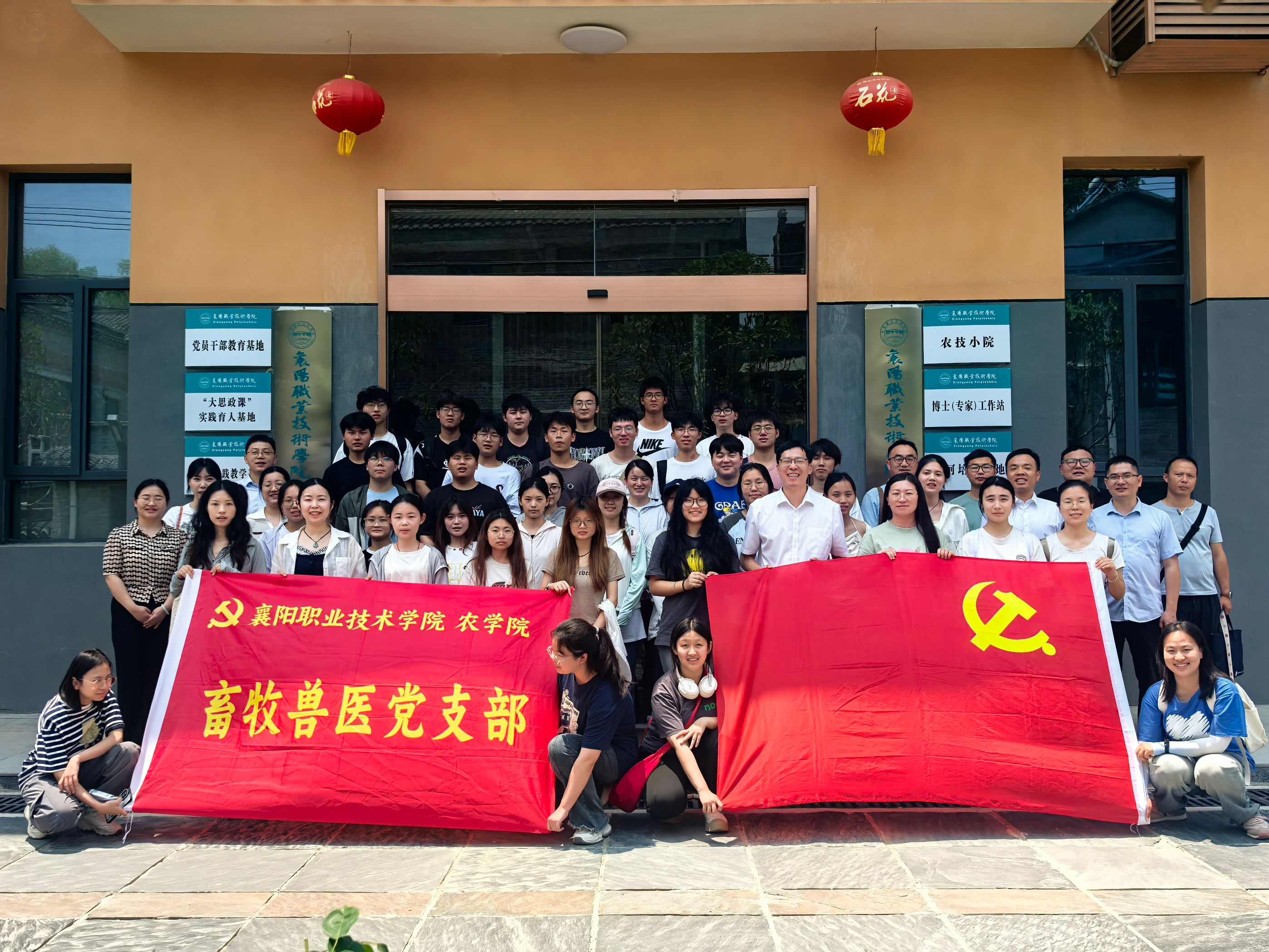 FCE1A0FDEB72AC635D3BF09AF62D8FDE