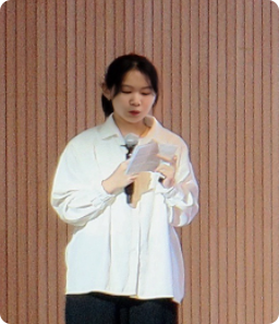 2022级金融学1班 何沁