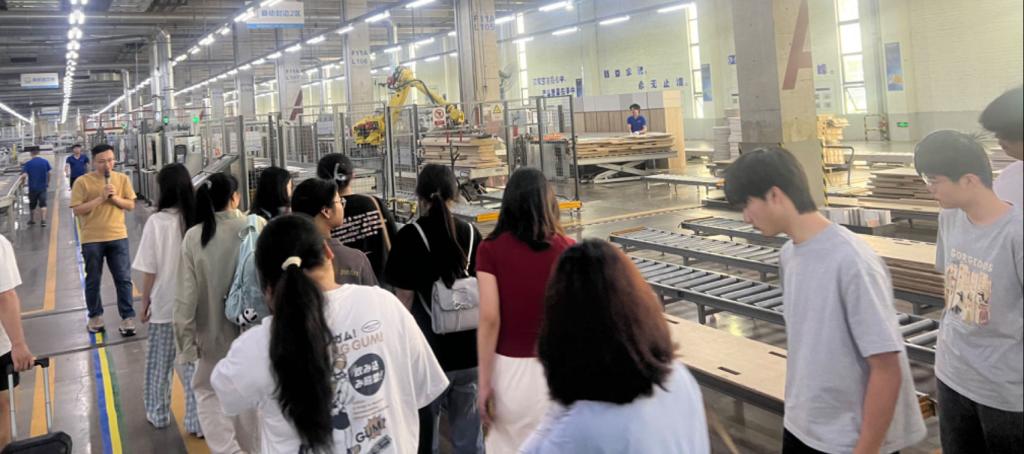 D3C668F43E0A1AF86C40C600173_A3AD17F9_12748