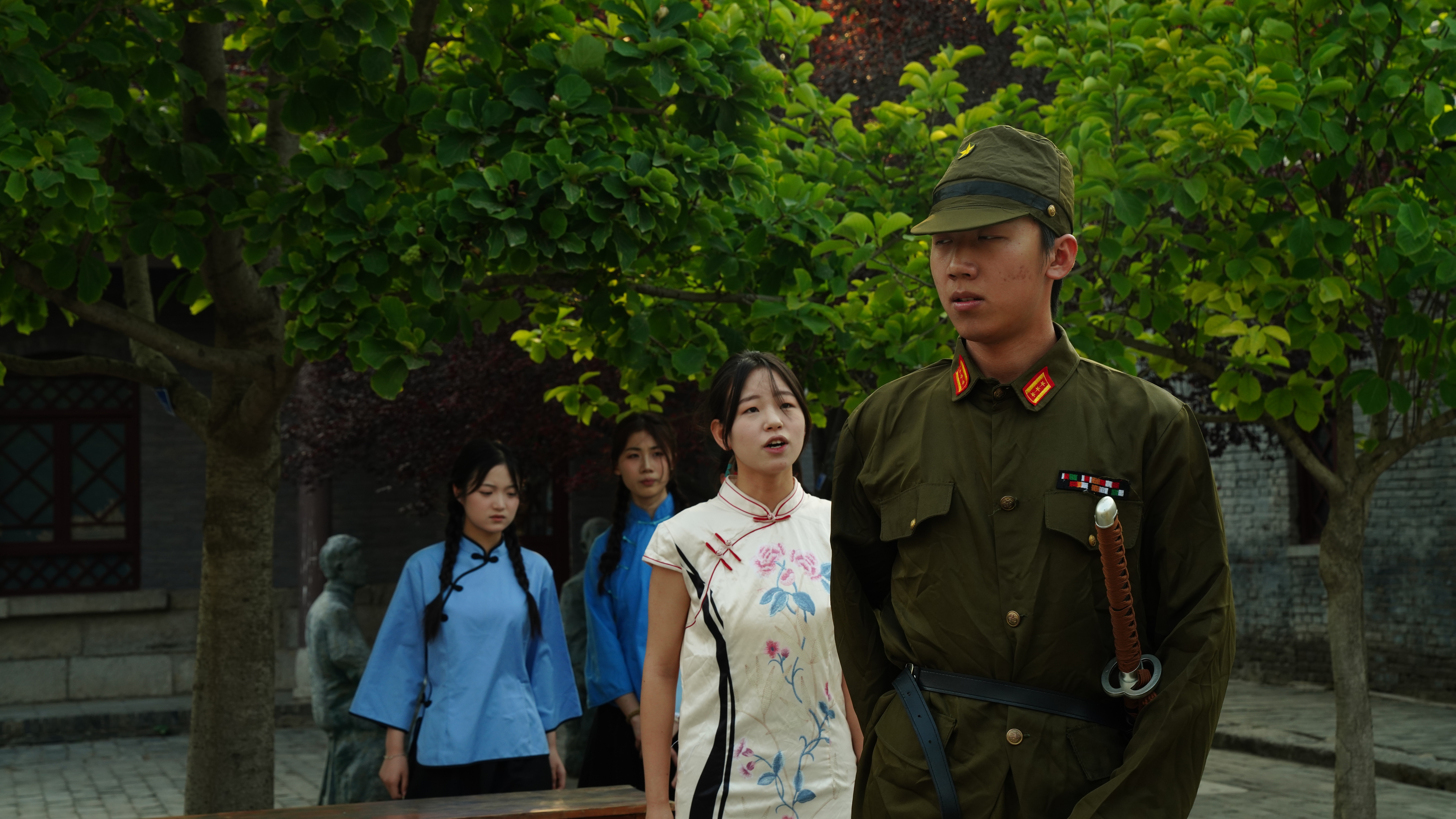 12.《破晓钟声》(1)