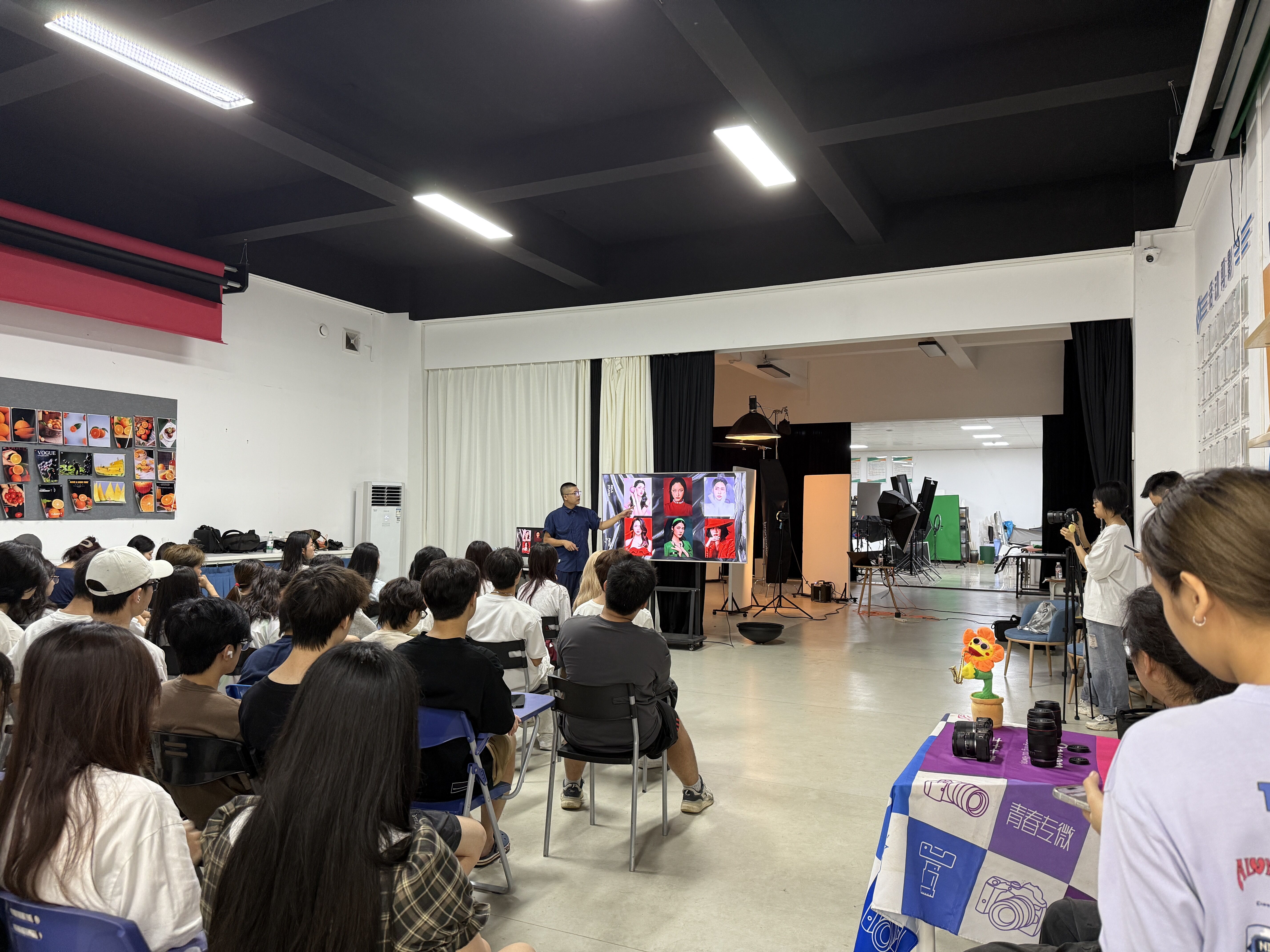 联合君人庆摄影俱乐部开展摄影技能培训2