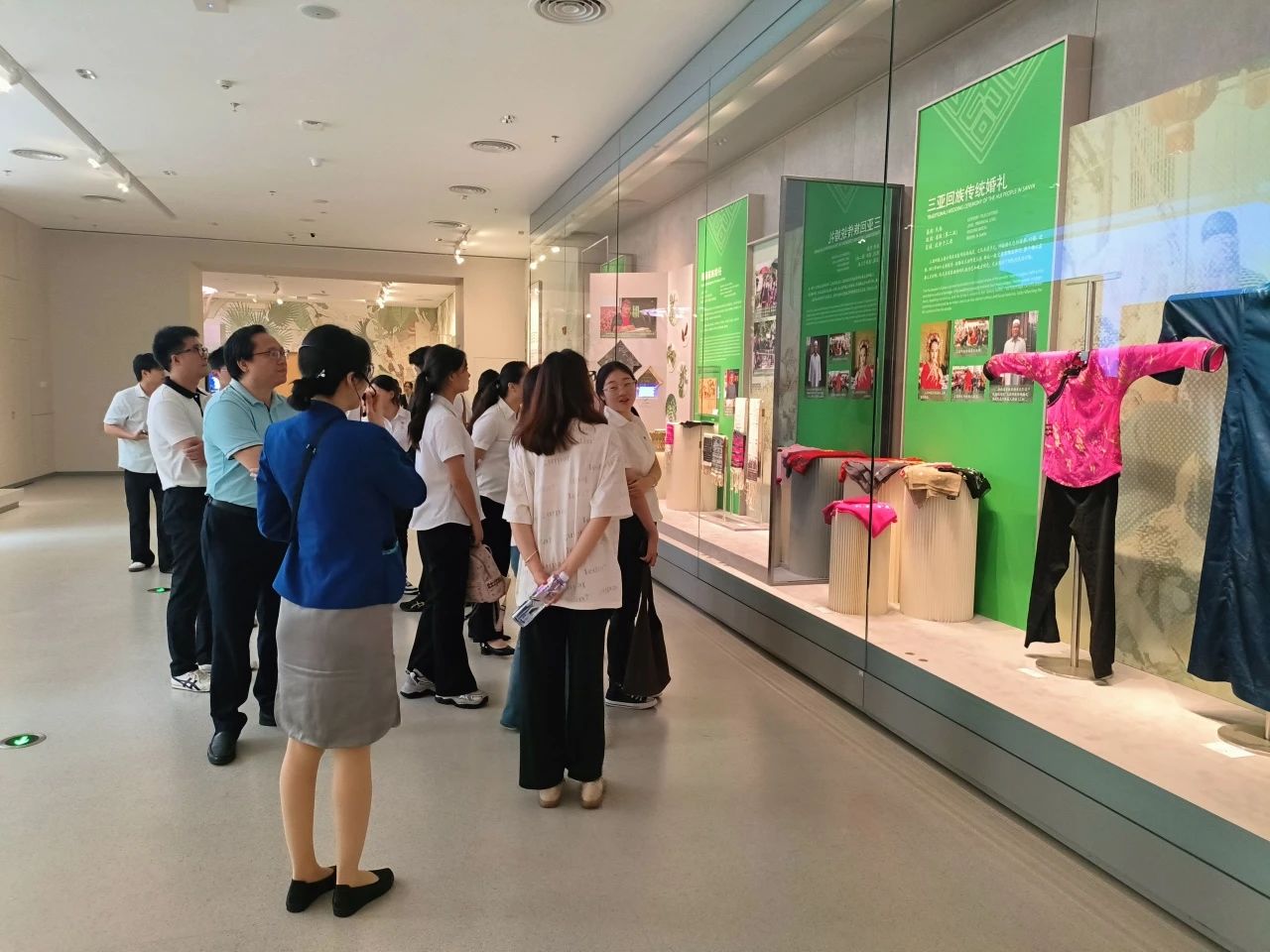 参观三亚回族婚礼风俗 参观三亚回族婚礼风俗