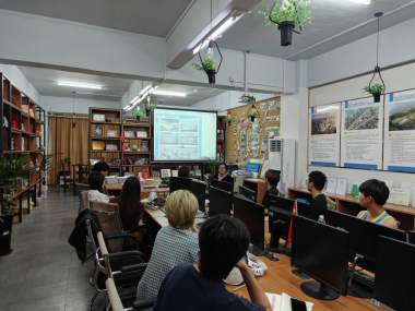 9ea001085bff70931ed982313cdc05c6