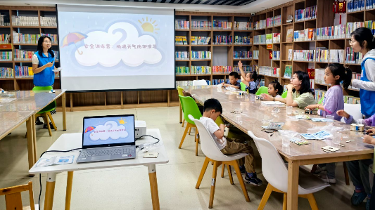 大气院开展第三十五期“童声童气”志愿服务活动