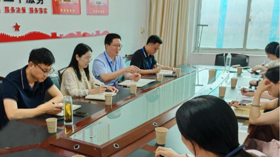 电商商贸物流教工党支部深度参与校园廉洁文化建设调研座谈会