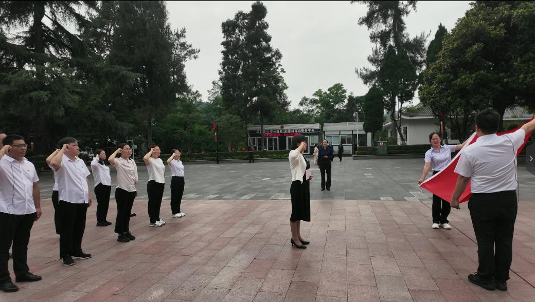 7E6BDDB41666DD9332E0C1B9428_8DA7D8BF_19B15