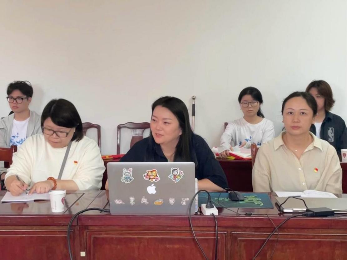 教工第一支部书记王云琦发言