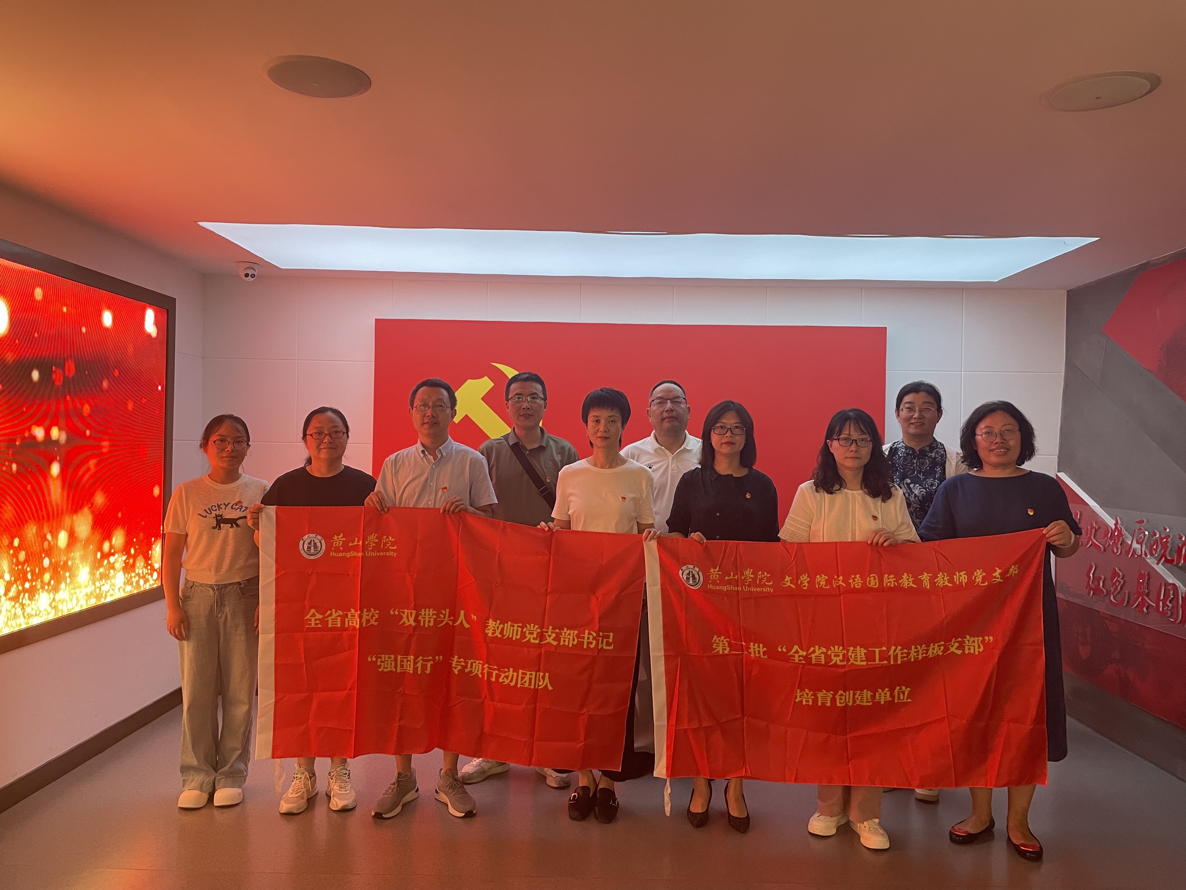 1B7BB1AD454269CE13B3D9B6DC71C31F