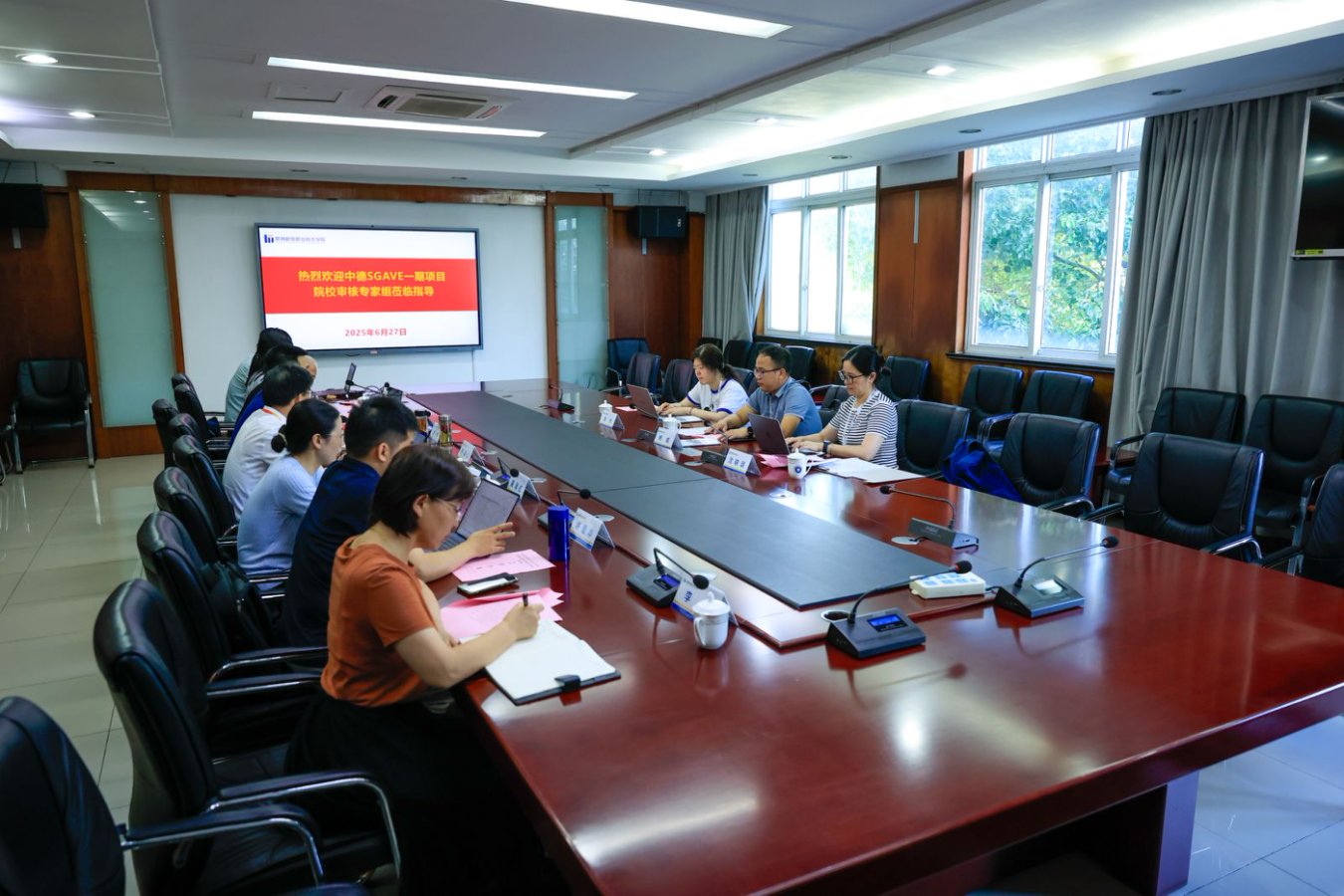 9364e8b0-35a3-4d07-a67e-7a51ba9c9791 9364e8b0-35a3-4d07-a67e-7a51ba9c9791