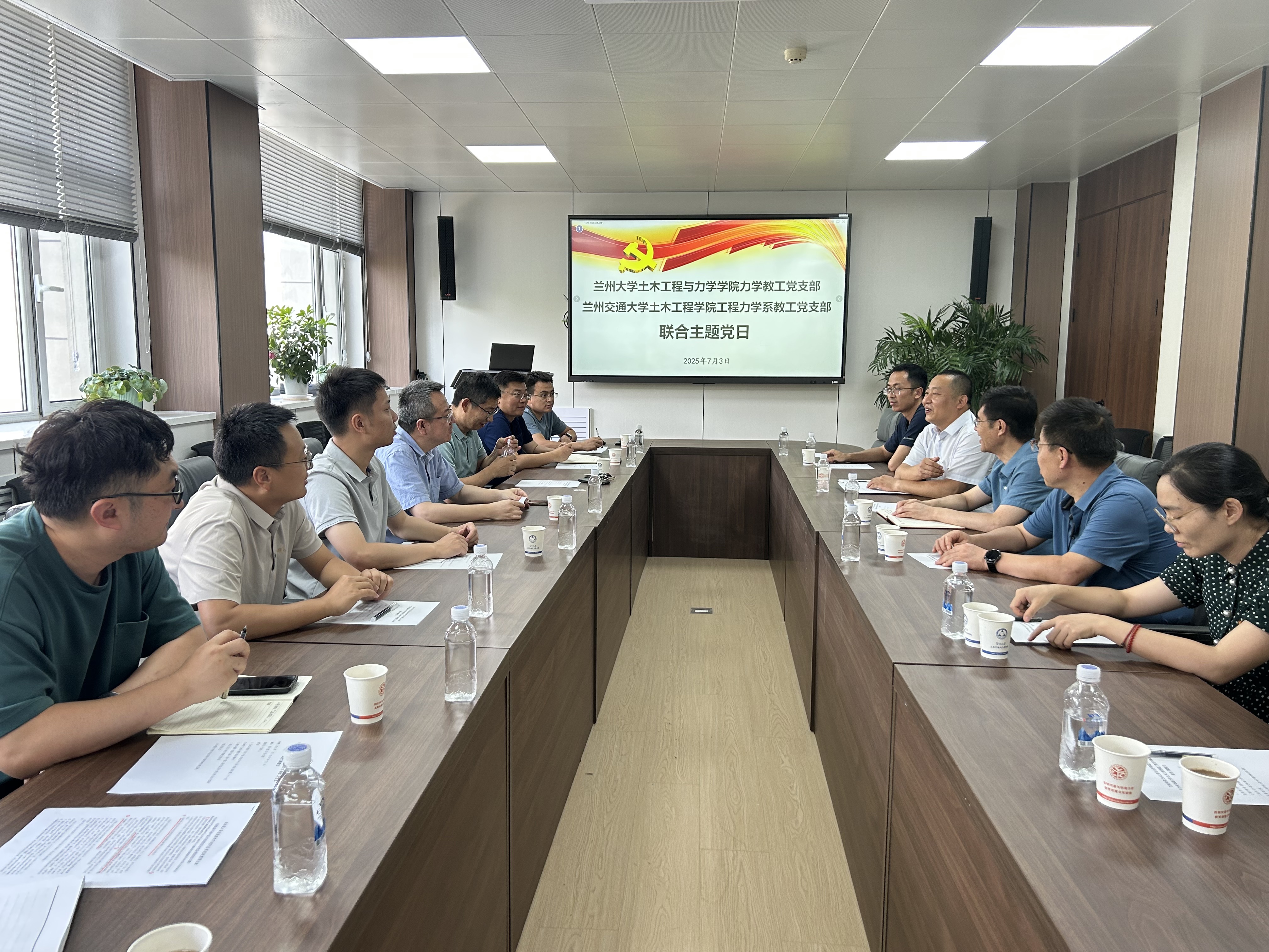 18e6d47de9a7d5a380e5a6b4c1caacf3 18e6d47de9a7d5a380e5a6b4c1caacf3