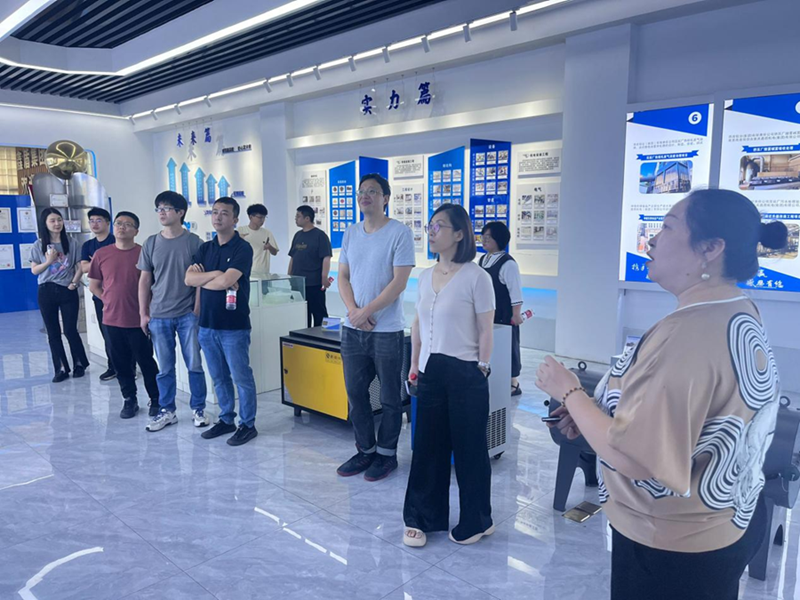 支部教师参观企业