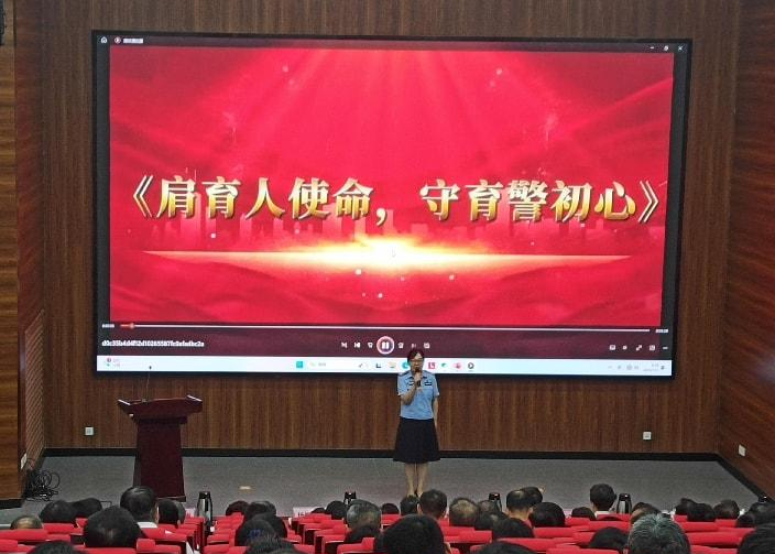 图片法律系在“庆七一”演讲比赛中喜获佳绩新闻稿