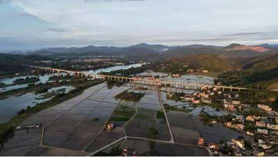 无人机航拍2 无人机航拍2