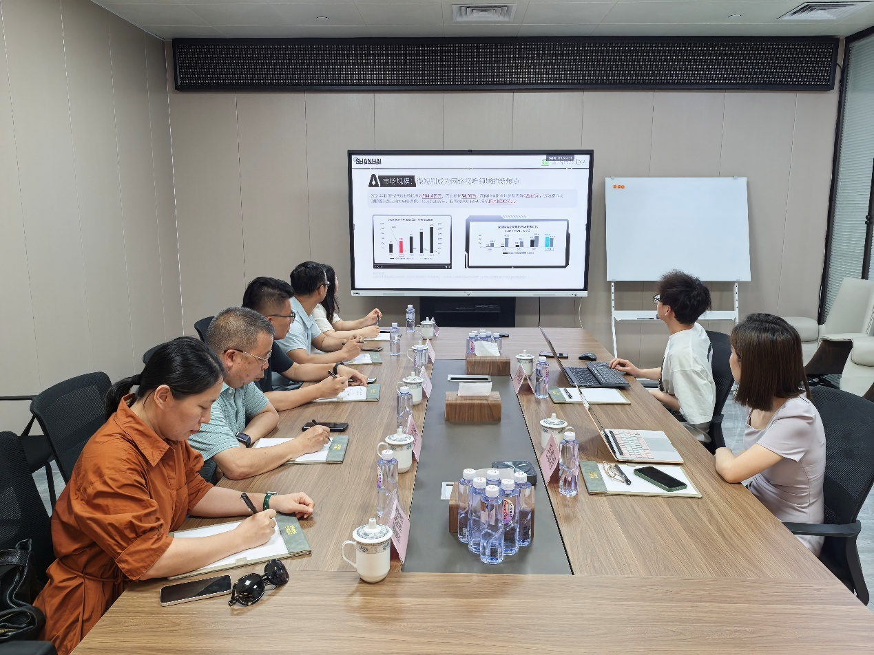 公司负责人介绍短剧发展情况