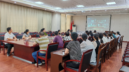 形态机能党支部开展“七一”专题活动：学榜样强信念 送温暖促担当