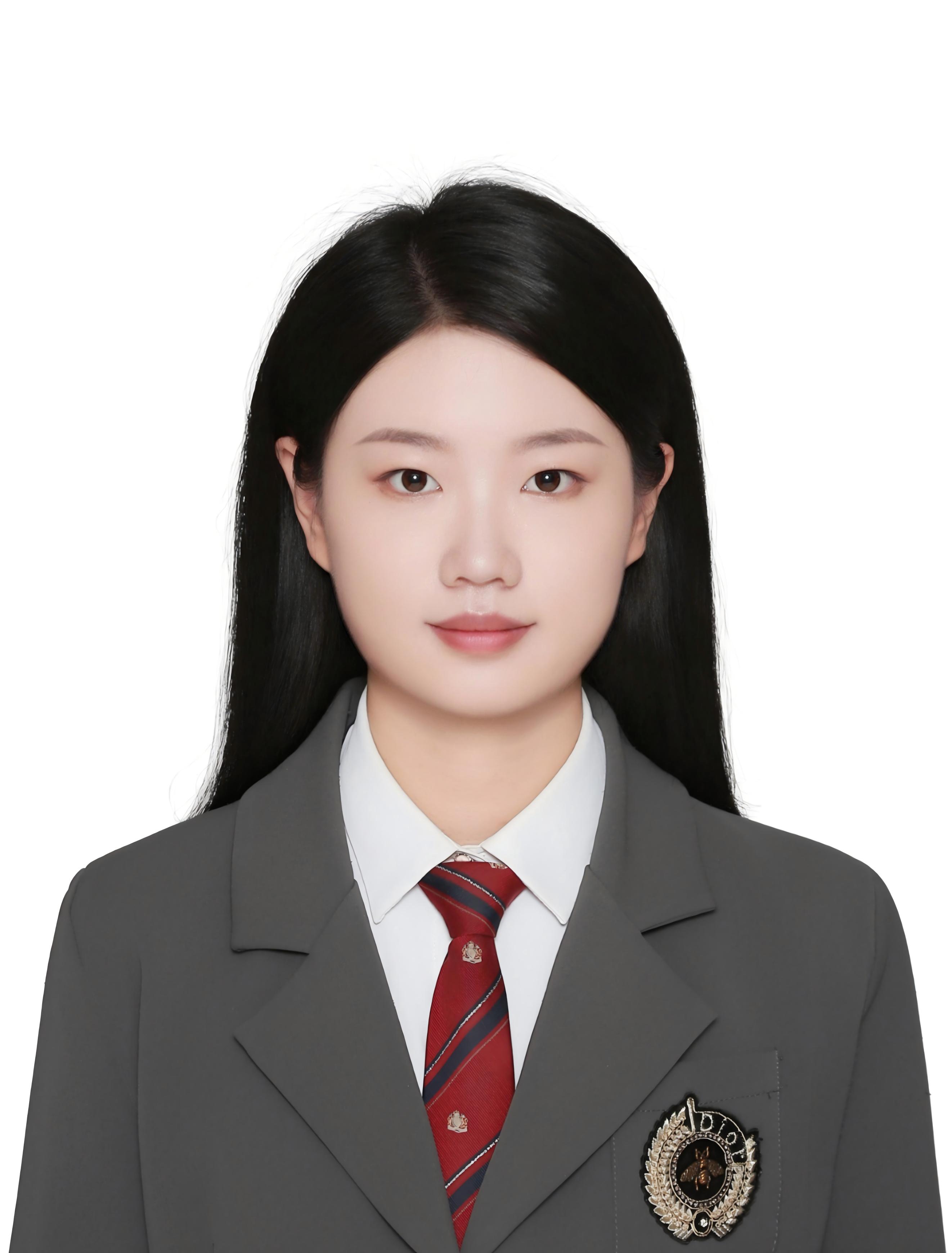 李欣然证件照 李欣然证件照