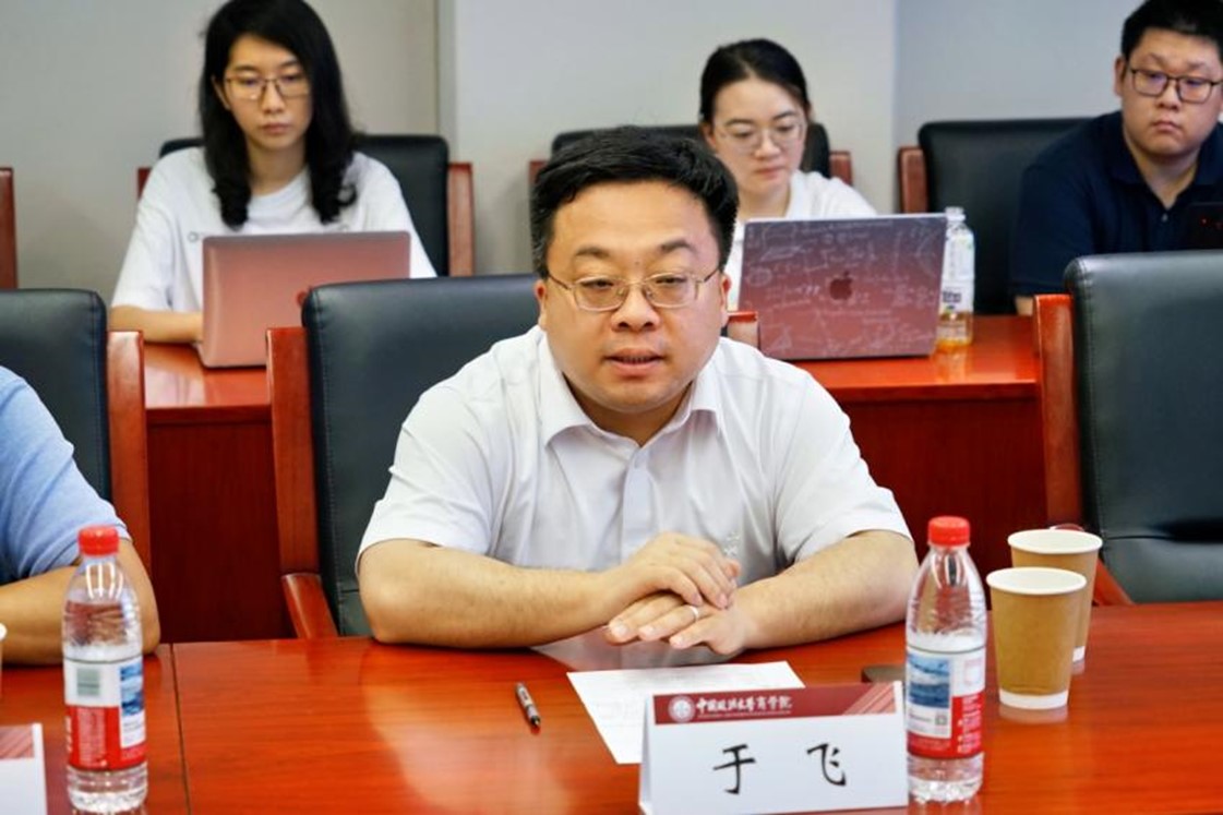 中国政法大学副校长于飞教授认为这是一次基层教学组织实践活动的优秀范例，成功融合了北京大学、伊犁师范大学的师生进行内外交流，充分发挥教学、科研和人才培养的多重功能。他鼓励将读书会持续打造呈全校基层教学组织活动的“品牌”和“示范”，使之真正成为的师生的“心灵港湾”和学术家园。