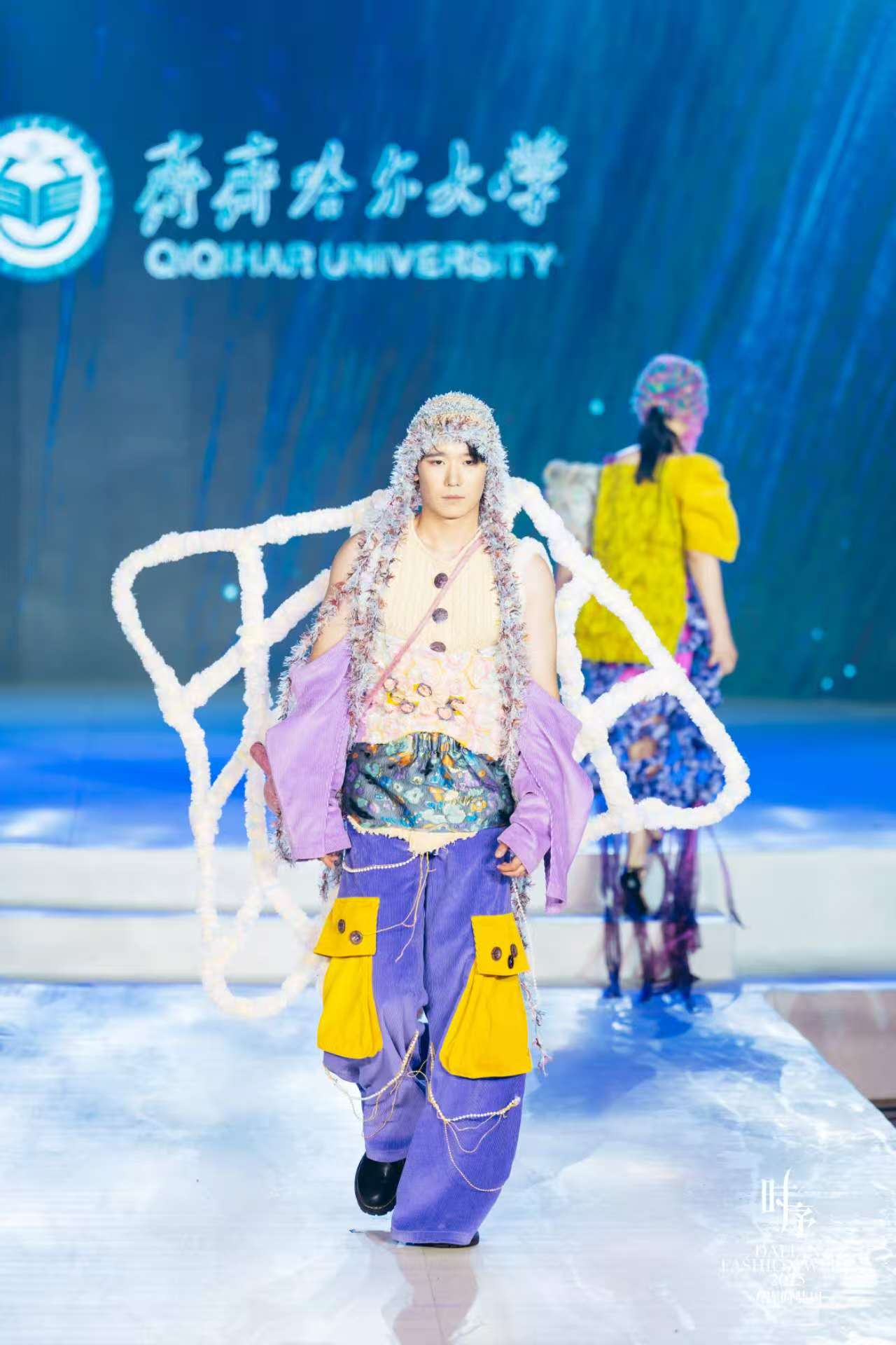 ee015c5f15b1dddcad2e879525dca11