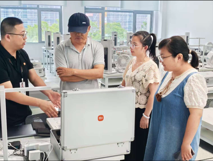 E3DA5D105025675AA3C54710A2CF651E